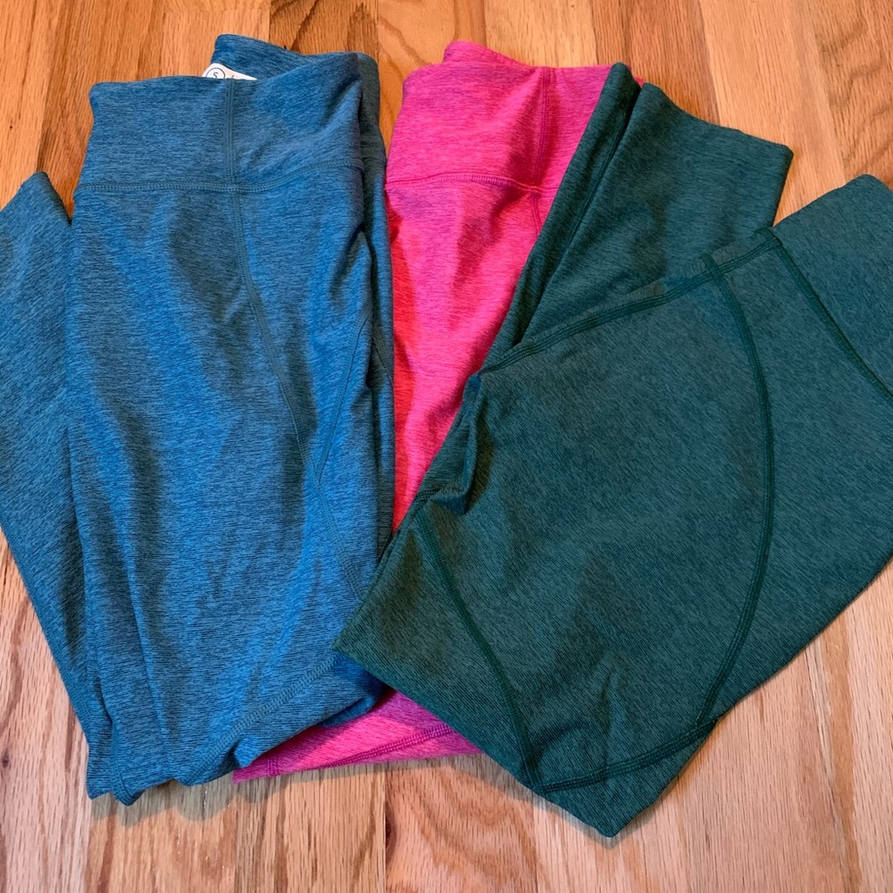3 Pairs of Outdoor Voices Leggings ✨
